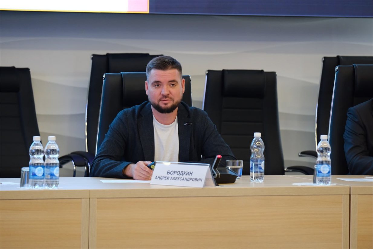 Андрей Бородкин на заседании Молодежного парламента Законодательного Собрания Пермского края
